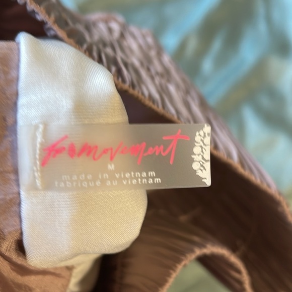 Free People Movement NWOT High-Waisted Lilac Women’s Shorts Size Medium - Picture 4 of 7